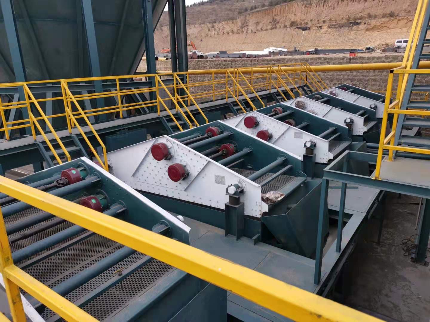 Шугаман чичиргээт усгүйжүүлэх